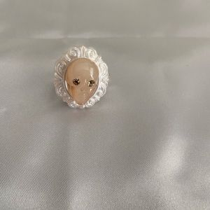Tarina Tarantino ring